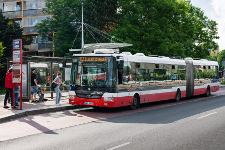 Autobusy DPP – SOR NB18