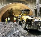 Zahájení ražeb mezistaničního tunelu. FOTO: DPP – Daniel Šabík.