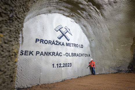 231201 Prorážka úsek PN-OL  Foto: DPP – Petr Hejna