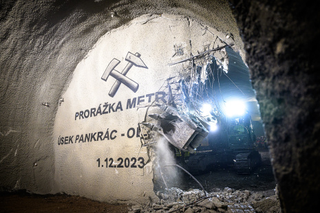 231201 Prorážka úsek PN-OL  Foto: DPP – Petr Hejna