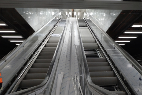 251119_modernizace Pankrác C eskalátory