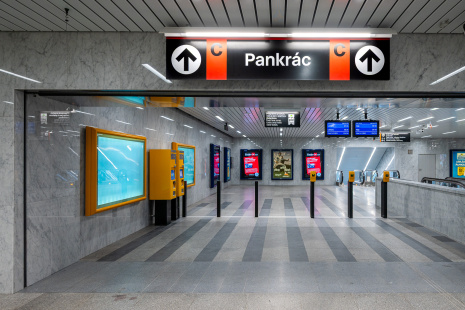 251219_vestibul stanice Pankrác C
