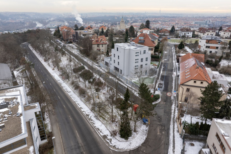 Celkový pohled z&nbsp;nadhledu k&nbsp;jihovýchodu (foto: 40)