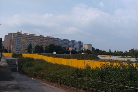 260820_Nemocnice Krč oplocení staveniště